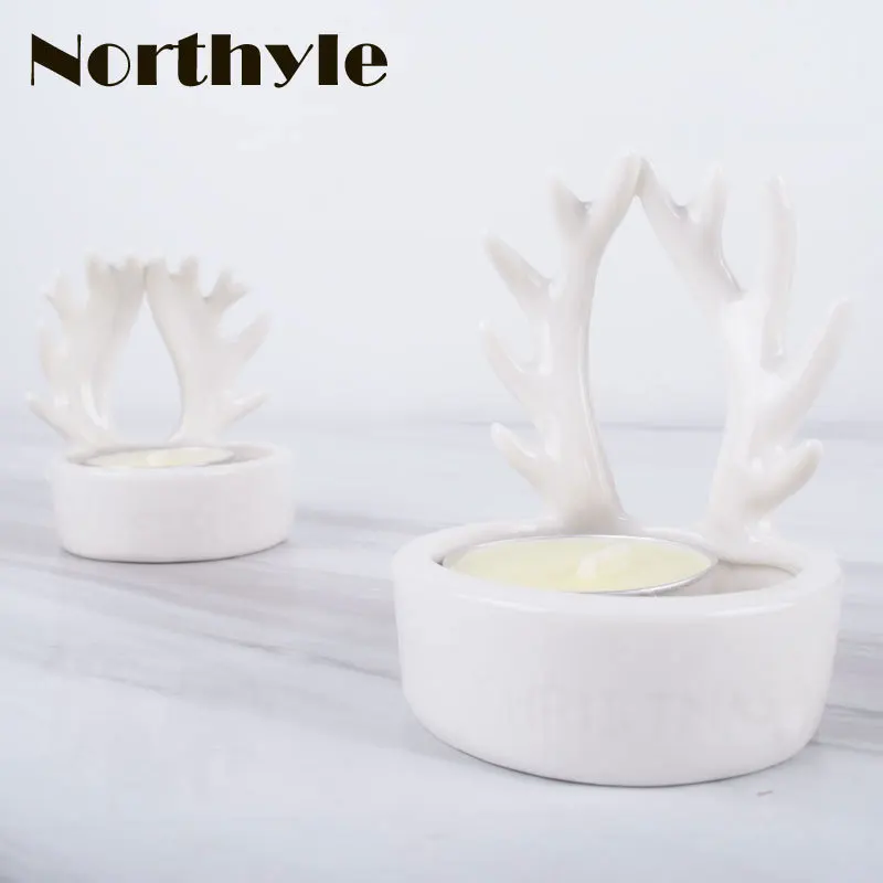 Genuine Northyle BS136843 reindeer xmas buck horn candle holder christmas tealight holder deer candlestick christmas gift
Genuine Northyle BS136843 reindeer xmas buck horn candle holder christmas tealight holder deer candlestick christmas gift
