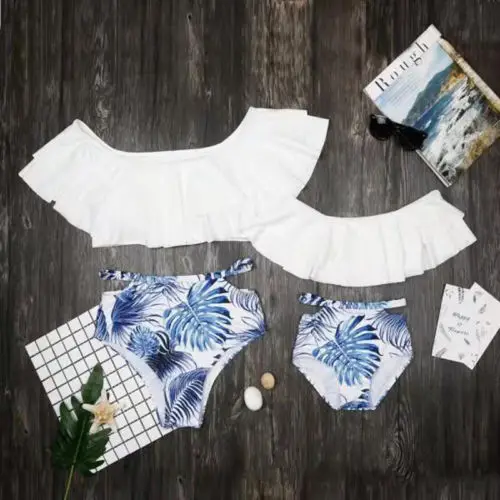 Комплект для семьи, бикини для мамы и дочки из двух предметов, купальник для мамы и дочки, детский женский купальник, пляжная одежда 
Комплект для семьи, бикини для мамы и дочки из двух предметов, купальник для мамы и дочки, детский женский купальник, пляжная одежда