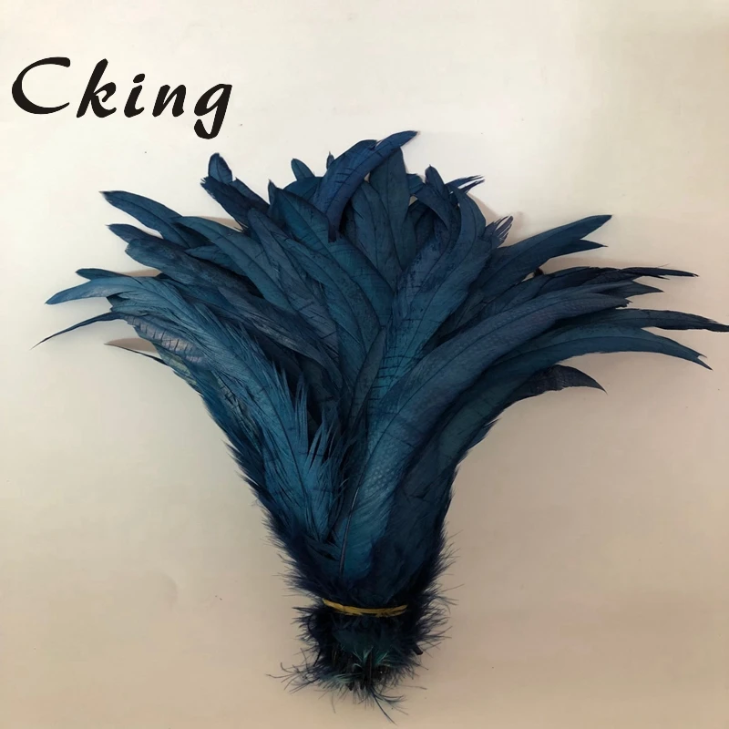 Wholesale 100pcs 30-35cm Navy Blue Dyed Rooster Tail Feather Chicken Feather Plume For DIY Craft/Dress/Carnival Party Decoration
Wholesale 100pcs 30-35cm Navy Blue Dyed Rooster Tail Feather Chicken Feather Plume For DIY Craft/Dress/Carnival Party Decoration