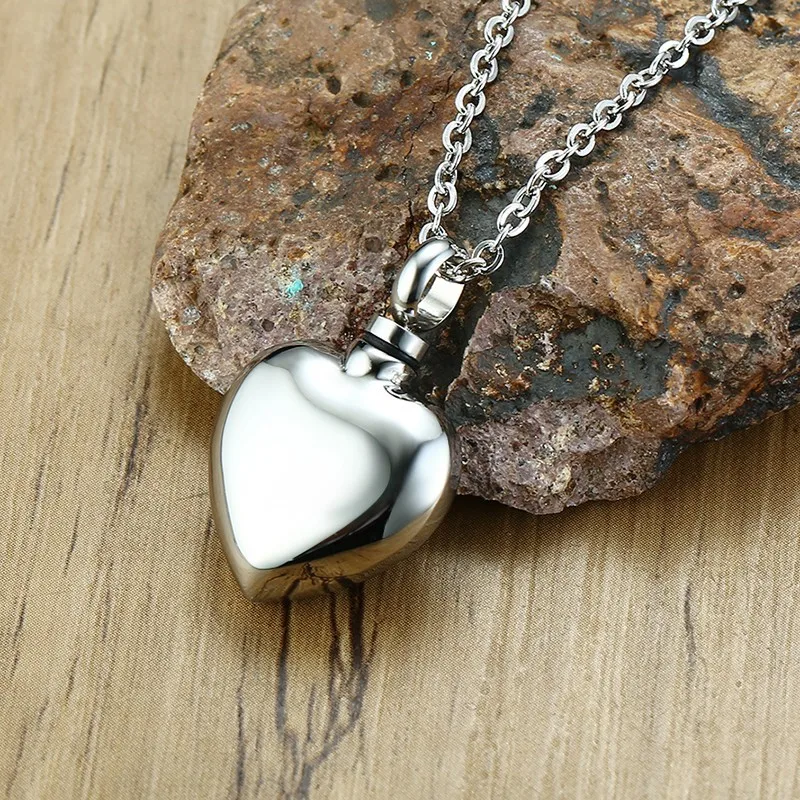 Vnox Keepsake Necklace Heart Love Pendant for Cremation Ashes Stainless Steel Cross Memorial Jewelry
Vnox Keepsake Necklace Heart Love Pendant for Cremation Ashes Stainless Steel Cross Memorial Jewelry