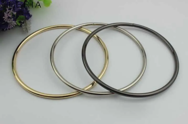 10 Pcs /lot 11.3 Cm Inner Diameter Metal Circle DIY Wrist Hardware Accessories Bag Accessories Metal Bag Handle Rings Wholesale
10 Pcs /lot 11.3 Cm Inner Diameter Metal Circle DIY Wrist Hardware Accessories Bag Accessories Metal Bag Handle Rings Wholesale