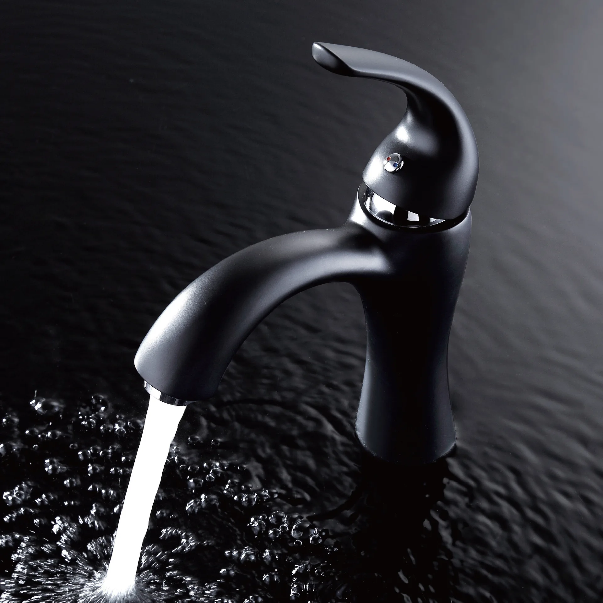 New style fashionable contracted roast white paint faucet hot and cold mixed water faucet all copper single hole faucet
New style fashionable contracted roast white paint faucet hot and cold mixed water faucet all copper single hole faucet