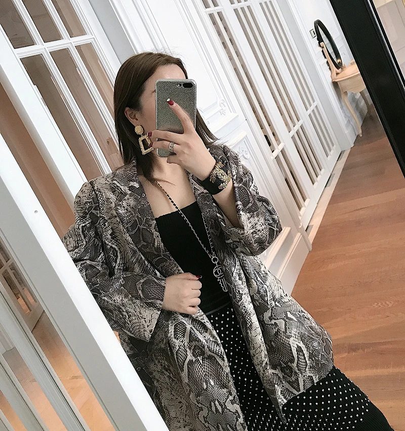 2019 новые весенние со змеиным узором с длинными рукавами и лацканами Кардиган