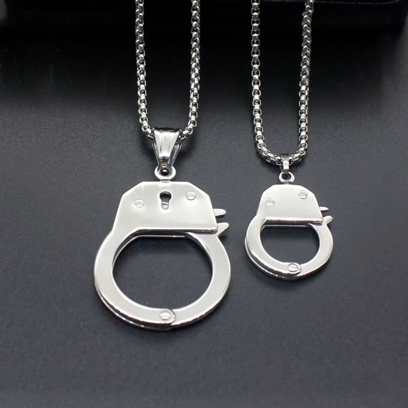 2019 Fashion Stainless Steel Handcuffs Pendants Necklaces Can be Opened Handcuff Necklace For Women Men Lover Jewelry
2019 Fashion Stainless Steel Handcuffs Pendants Necklaces Can be Opened Handcuff Necklace For Women Men Lover Jewelry