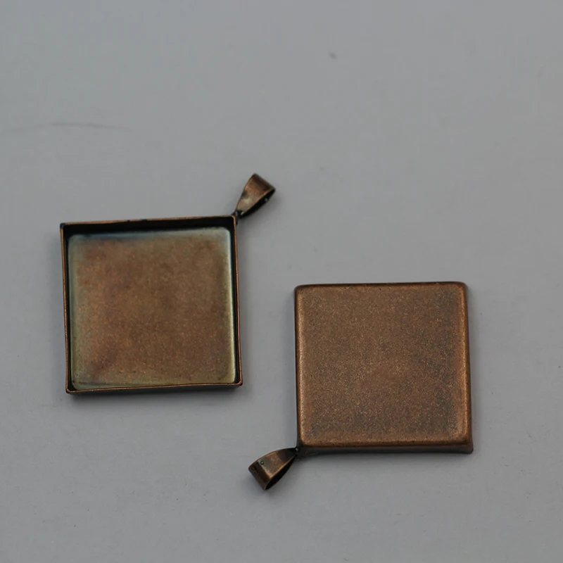 Beadsnice Brass Blank Metal Pendant Pendant Base Pendant Bezel Fit 1 Inch Wholesale Factory Price 5636
Beadsnice Brass Blank Metal Pendant Pendant Base Pendant Bezel Fit 1 Inch Wholesale Factory Price 5636