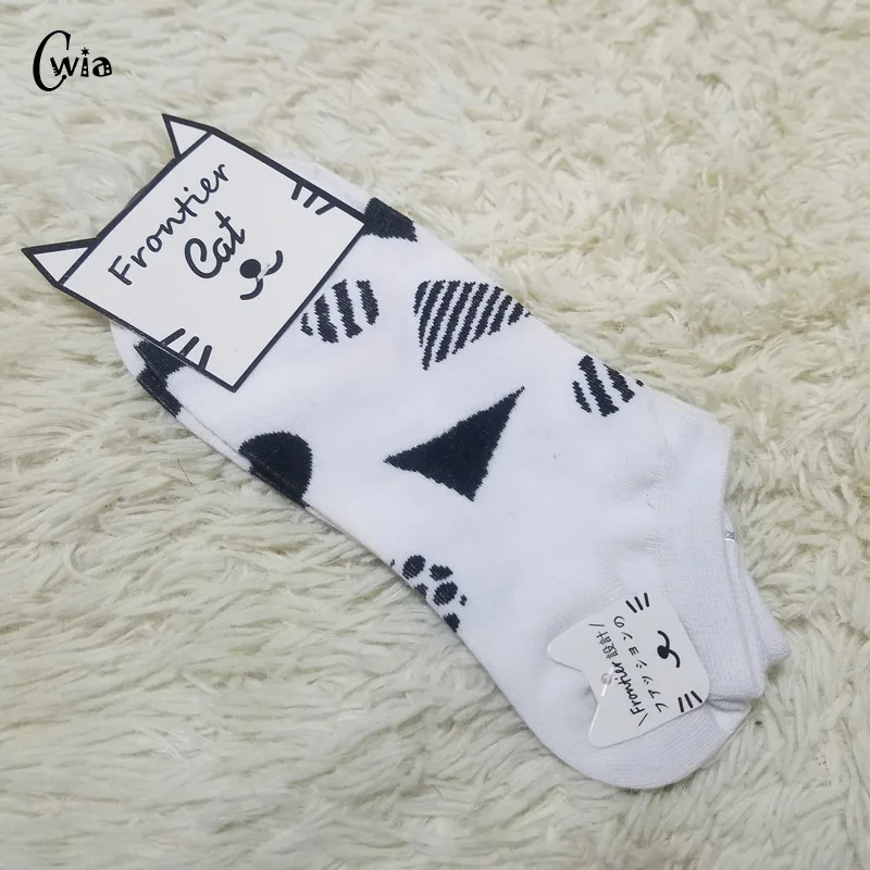 Warm comfortable cotton bamboo fiber girl women's socks ankle low female invisible color girl boy hosier 1pair=2pcs XWS66
Warm comfortable cotton bamboo fiber girl women's socks ankle low female invisible color girl boy hosier 1pair=2pcs XWS66