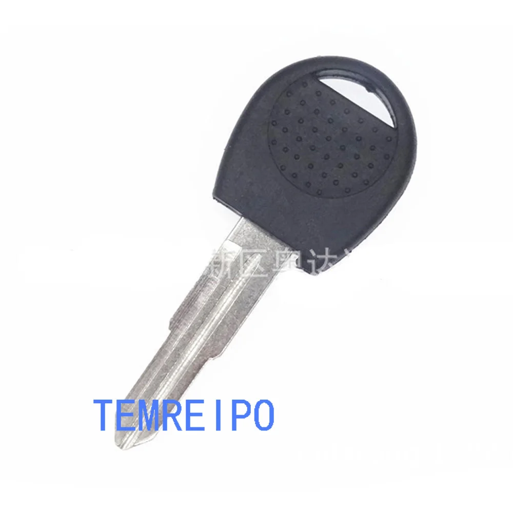 20pcs/lot Transponder key shell Blanks With Chip Slot For Chevrolet Lova New Sail Uncut Car KeyCase Right Blade
20pcs/lot Transponder key shell Blanks With Chip Slot For Chevrolet Lova New Sail Uncut Car KeyCase Right Blade