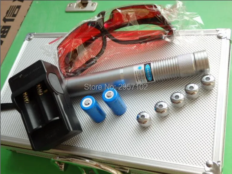 HOT! AAA Most Powerful Military Flashlight Burning Laser Torch 450nm 20000m Focusable Blue laser pointer Burn paper 200w Hunting
HOT! AAA Most Powerful Military Flashlight Burning Laser Torch 450nm 20000m Focusable Blue laser pointer Burn paper 200w Hunting