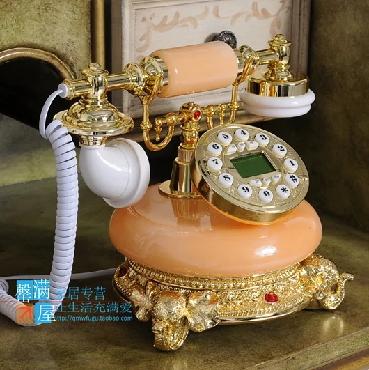 Telephone special offer of European fashion antique telephone three antique retro telephone landline phoneroom Art Statue
Telephone special offer of European fashion antique telephone three antique retro telephone landline phoneroom Art Statue