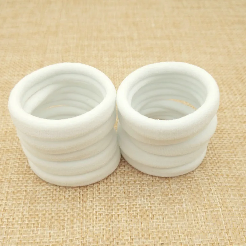 100Pcs/Lot White Elastic Hair Bands Scrunchie Tie Ring Rope Girls Ponytail Holder Casual Headwear Accessories Size 4CM
100Pcs/Lot White Elastic Hair Bands Scrunchie Tie Ring Rope Girls Ponytail Holder Casual Headwear Accessories Size 4CM
