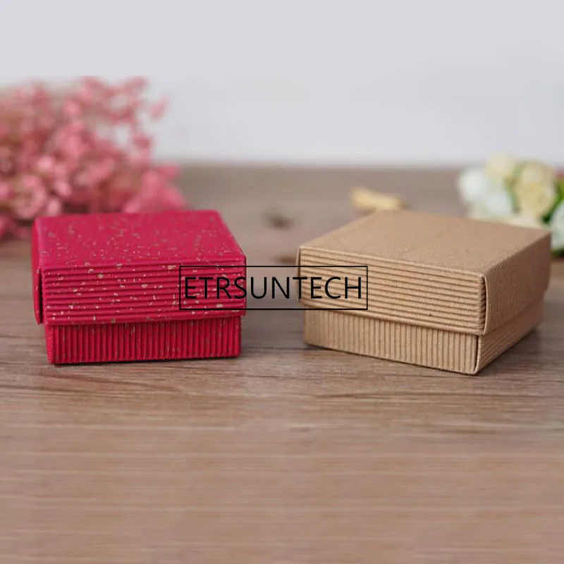 200pcs 8*8*4.3CM Cosmetic/Jewerly Corrugated Paper Box With Lid Handmade Gift Boxes Essential Oil Soap Box
200pcs 8*8*4.3CM Cosmetic/Jewerly Corrugated Paper Box With Lid Handmade Gift Boxes Essential Oil Soap Box