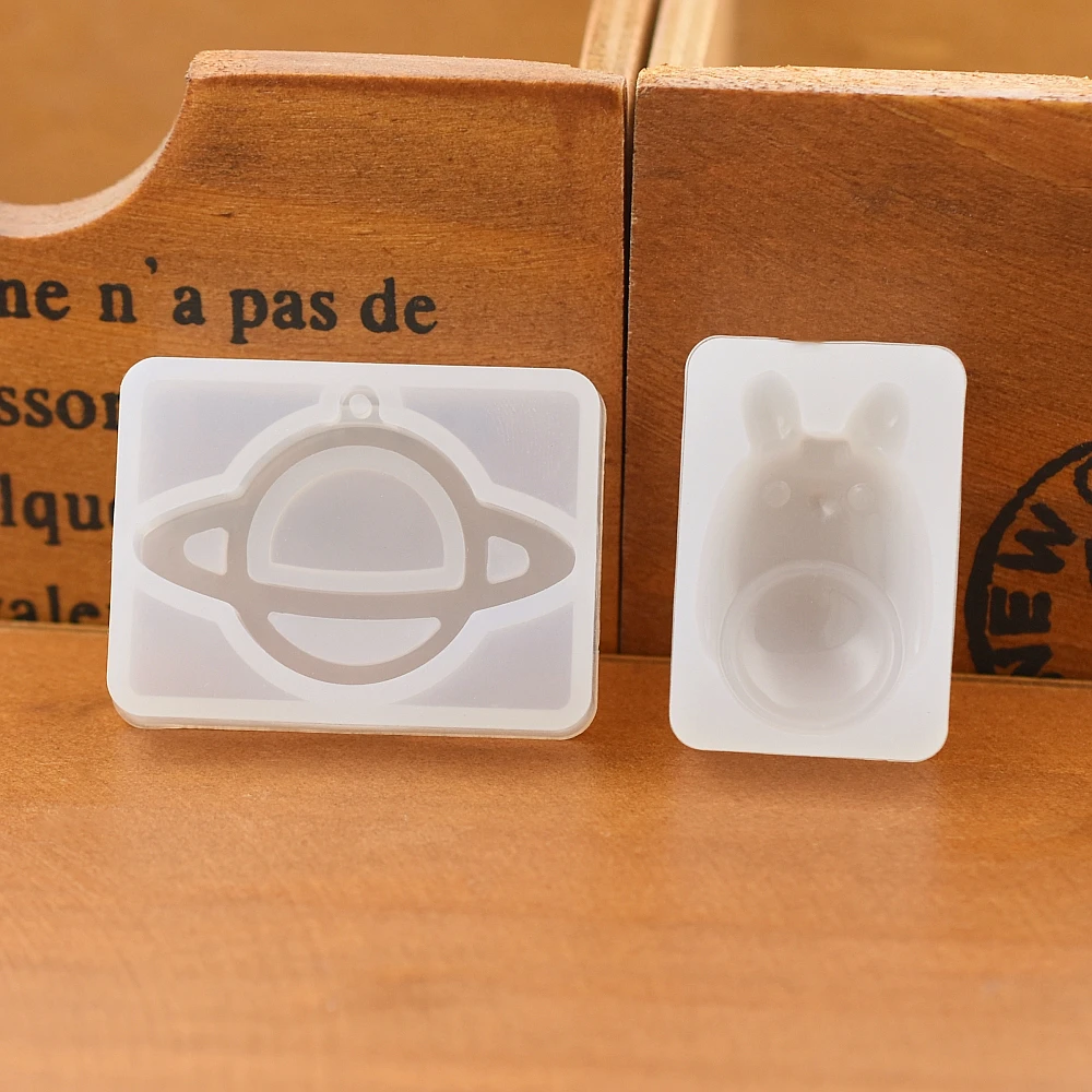 Silicone Mold Saturn celestial body Totoro Resin Silicone Mould handmade DIY Resin Jewelry Making epoxy resin molds
Silicone Mold Saturn celestial body Totoro Resin Silicone Mould handmade DIY Resin Jewelry Making epoxy resin molds