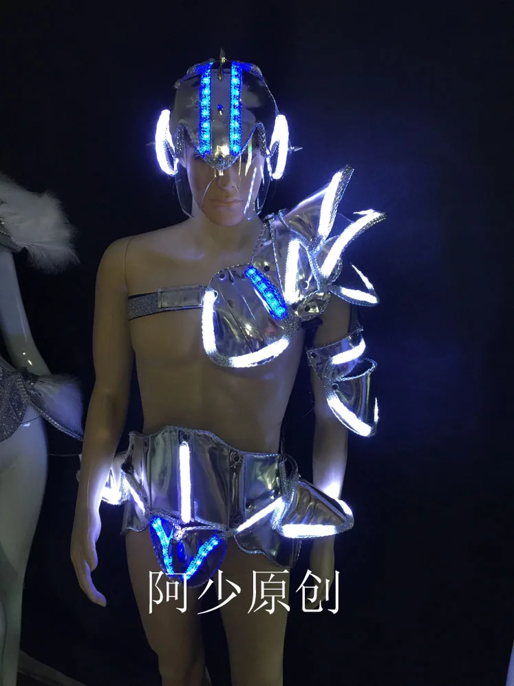 Fashion Show Led Luminous Costume LED DJ Nightclub Party Dance Wear Clothes Dancing Stage Show Suit Bar Props
Fashion Show Led Luminous Costume LED DJ Nightclub Party Dance Wear Clothes Dancing Stage Show Suit Bar Props