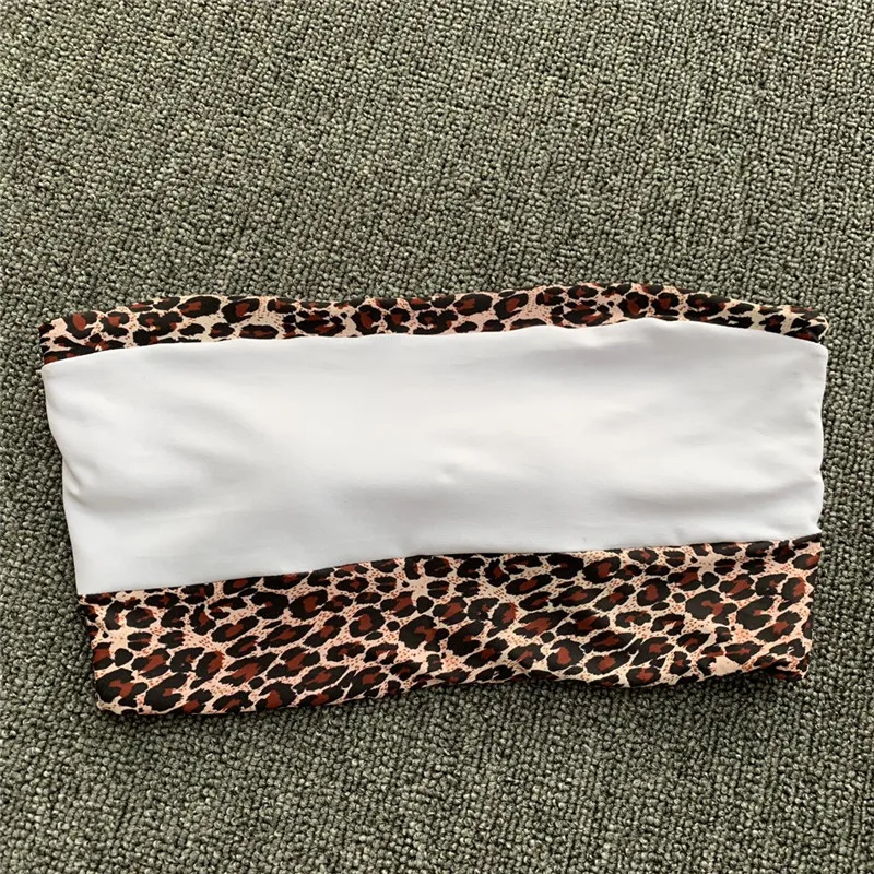 Women Two-Piece Swimsuit Leopard Print Bandeau Patchwork Bikini Set Leopard Print Pleated Bikini Women's Split Swimsuit A1
Women Two-Piece Swimsuit Leopard Print Bandeau Patchwork Bikini Set Leopard Print Pleated Bikini Women's Split Swimsuit A1