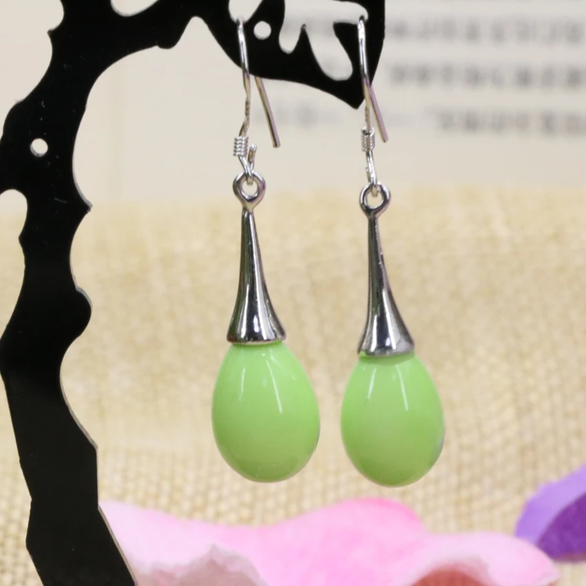 Unique design 7 colors baking paint glass waterdrop 9*13mm earrings for women girls dangle eardrop long drop gifts jewelry B3154
Unique design 7 colors baking paint glass waterdrop 9*13mm earrings for women girls dangle eardrop long drop gifts jewelry B3154