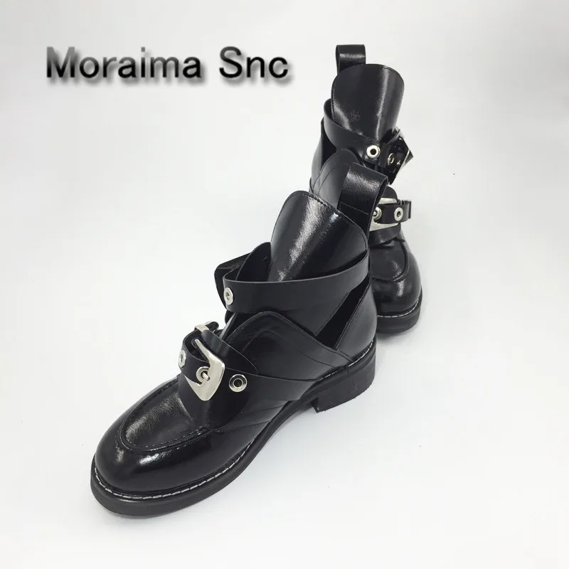 Moraima Snc Black Motorcycle Leather Boots Vintage Thick Heels Leather Ankle Boots Round toe Riding Boots for Woman Metal Decor
Moraima Snc Black Motorcycle Leather Boots Vintage Thick Heels Leather Ankle Boots Round toe Riding Boots for Woman Metal Decor