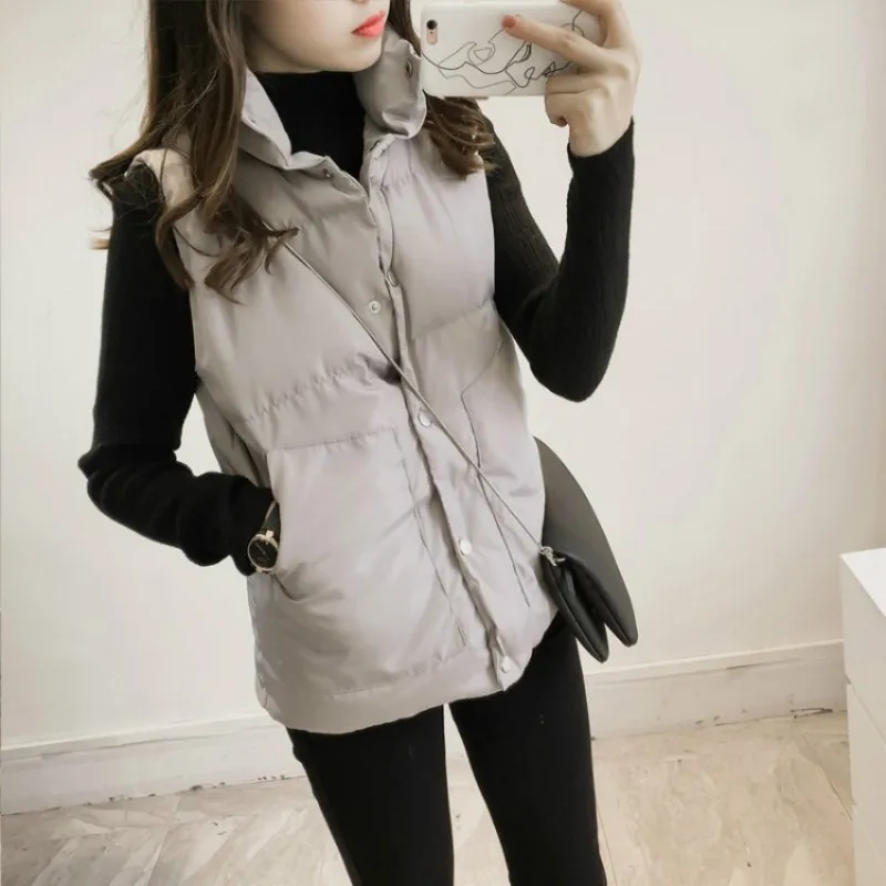 2018 New Brand Women Sleeveless Coat Winter Ultra Light Down Vest Female Slim Vest Women's Windproof Warm Waistcoat
2018 New Brand Women Sleeveless Coat Winter Ultra Light Down Vest Female Slim Vest Women's Windproof Warm Waistcoat