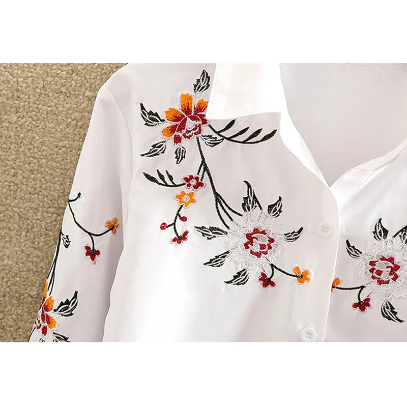 Spring New Fashion Embroidery White Cotton Shirt Women Blouse Long Sleeve Casual Tops Loose Blusas Feminina Plus Size S-5XL
Spring New Fashion Embroidery White Cotton Shirt Women Blouse Long Sleeve Casual Tops Loose Blusas Feminina Plus Size S-5XL