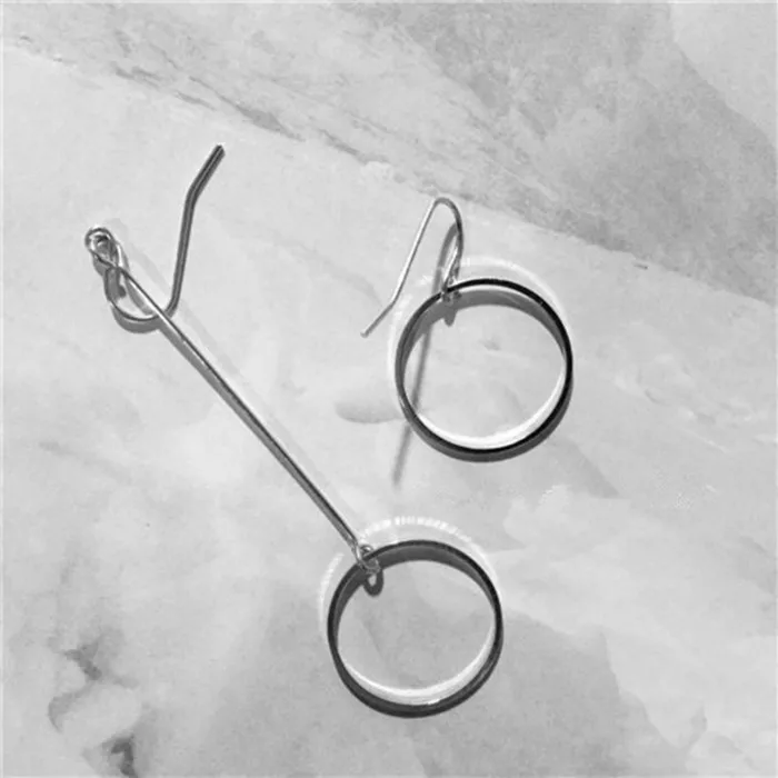 Minimalist hm cos wind length asymmetric geometry hollow circular triangle earrings earrings Lady beautiful stud earrings
Minimalist hm cos wind length asymmetric geometry hollow circular triangle earrings earrings Lady beautiful stud earrings