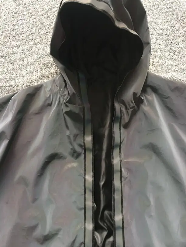 Hip hop colorful reflective men long trench coat long sleeve streetwear hooded cloak clothing jacket windbreaker cardigan
Hip hop colorful reflective men long trench coat long sleeve streetwear hooded cloak clothing jacket windbreaker cardigan