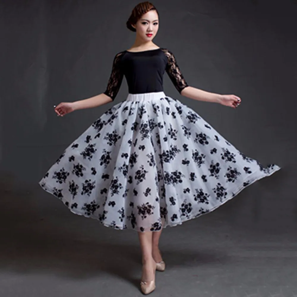Top Quality Ladies Ballroom Dance Skirt White Flower Printing Wears Women Modern Latino Galop/Waltz Ballet Exhibition Habiliment
Top Quality Ladies Ballroom Dance Skirt White Flower Printing Wears Women Modern Latino Galop/Waltz Ballet Exhibition Habiliment