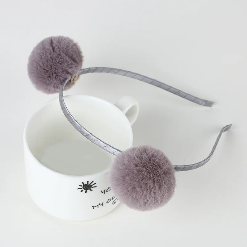 Boutique 12pcs Fashion Cute Fur Pom Pom Hairbands Hair Sticks Solid Fur Ball Headbands Princess Headwear Winter Hair Accessories
Boutique 12pcs Fashion Cute Fur Pom Pom Hairbands Hair Sticks Solid Fur Ball Headbands Princess Headwear Winter Hair Accessories