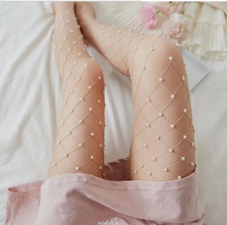 Women's sexy pearl beaded perspective mesh pantyhose female sexy club party dancing stockings R1719
Women's sexy pearl beaded perspective mesh pantyhose female sexy club party dancing stockings R1719
