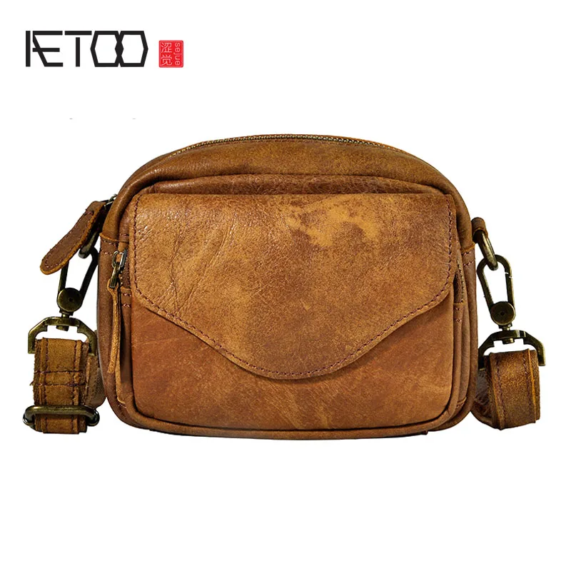 AETOO First layer of scrub oil wax leather leather men tide cool mobile phone 6 inch small waist chest bag
AETOO First layer of scrub oil wax leather leather men tide cool mobile phone 6 inch small waist chest bag