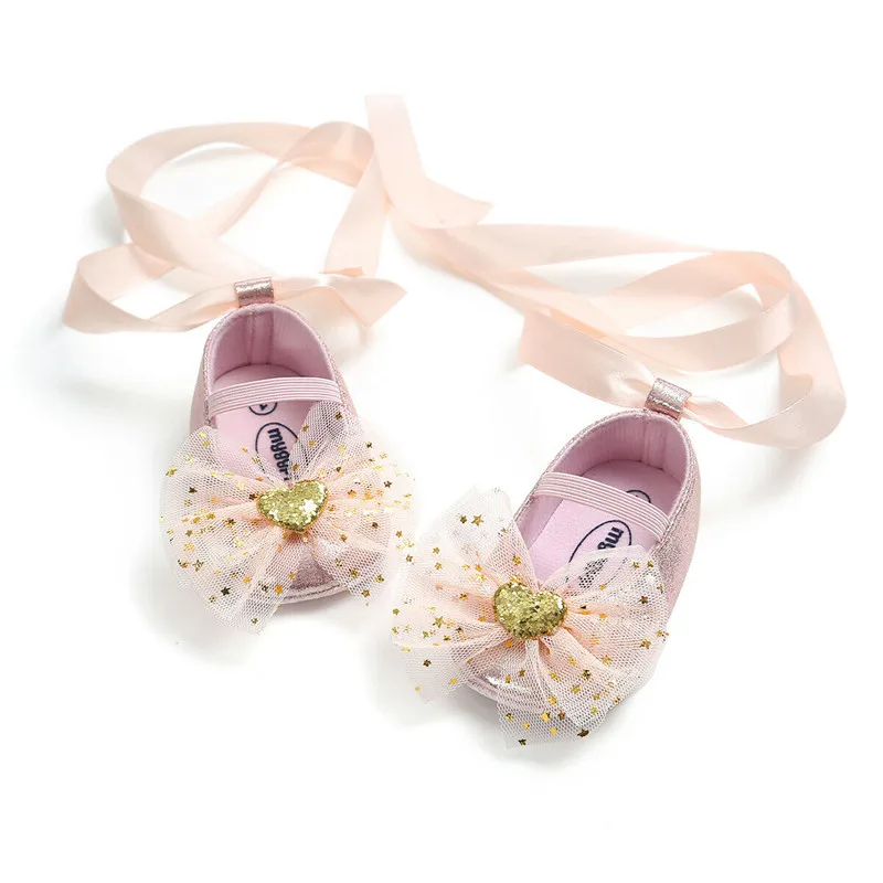 Emmababy 0-18M Newborn Toddler Baby Girl Heart Sequins Bling PU First Walkers Shoes Mesh Bow Tie Riband Slippers Elastic Band
Emmababy 0-18M Newborn Toddler Baby Girl Heart Sequins Bling PU First Walkers Shoes Mesh Bow Tie Riband Slippers Elastic Band