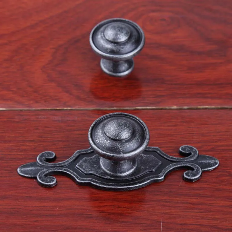 American retro distress style knobs with backplane furniture handles antique iron drawer shoe cabinet dresser knobs pull handle
American retro distress style knobs with backplane furniture handles antique iron drawer shoe cabinet dresser knobs pull handle