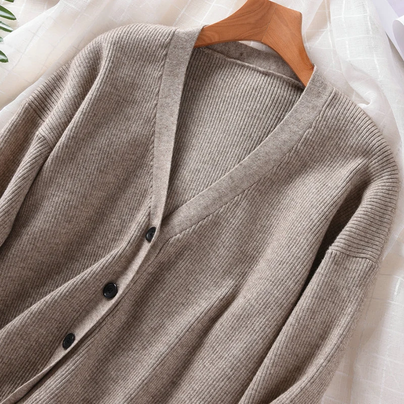 New Knit Cardigan Cashmere Sweater V-Neck Short Paragraph Loose Sweater Long-Sleeved Coat Solid Color Thickening Women Clothes
New Knit Cardigan Cashmere Sweater V-Neck Short Paragraph Loose Sweater Long-Sleeved Coat Solid Color Thickening Women Clothes