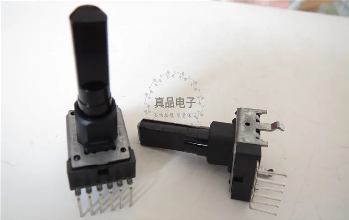 RK12 Japan A10K double left and right sound electronic musical instrument mixer volume A103 potentiometer handle 22MM switch
RK12 Japan A10K double left and right sound electronic musical instrument mixer volume A103 potentiometer handle 22MM switch