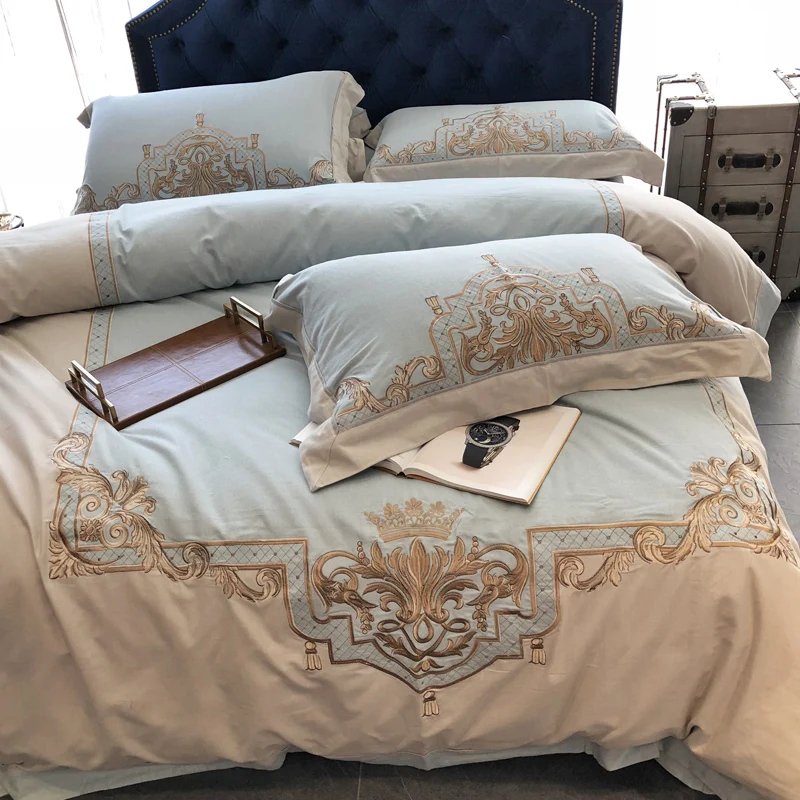 Luxury Embroidered Blue Soft Thicken Sanding Royal Bedding sets Queen King Western Duvet cover Bed sheet set Pillowcases 4pcs
Luxury Embroidered Blue Soft Thicken Sanding Royal Bedding sets Queen King Western Duvet cover Bed sheet set Pillowcases 4pcs