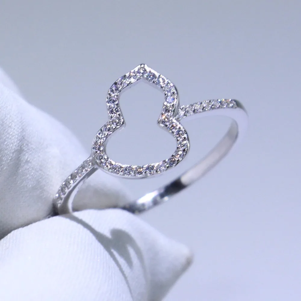Classical Simple Fashion Jewelry 100% Pure 925 Sterling Silver Pave White Clear 5A Zirconia gourd Ring Women Wedding Band Rings
Classical Simple Fashion Jewelry 100% Pure 925 Sterling Silver Pave White Clear 5A Zirconia gourd Ring Women Wedding Band Rings