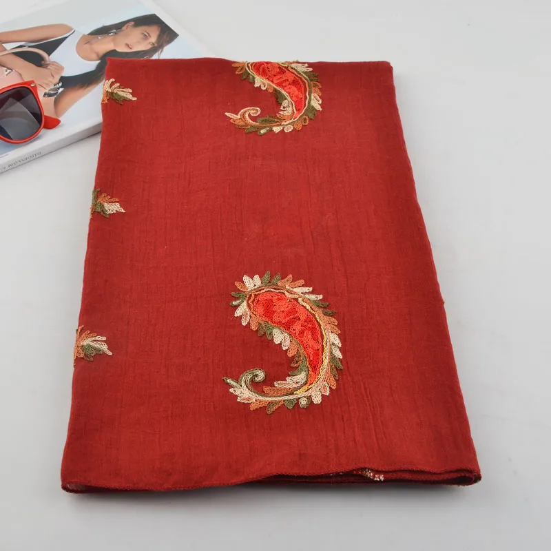 New cotton embroidery scarf,floral scarf,cotton plain hijab,Muslim hijab,shawls and scarves,wraps shawls,plaisey scarves,cape
New cotton embroidery scarf,floral scarf,cotton plain hijab,Muslim hijab,shawls and scarves,wraps shawls,plaisey scarves,cape