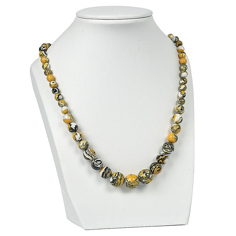 The main yellow candy Synthesis of tiger Turquoise jewelry dazzle necklace with Black and White stripe The highlight of dance
The main yellow candy Synthesis of tiger Turquoise jewelry dazzle necklace with Black and White stripe The highlight of dance