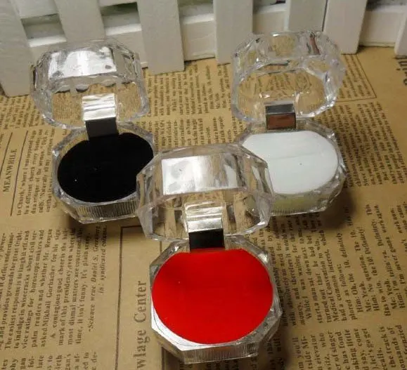 60pcs/lot Free Shipping Acrylic Plastic Ring Box Jewelry Case size 4x4x4cm Red / Black/ White color
60pcs/lot Free Shipping Acrylic Plastic Ring Box Jewelry Case size 4x4x4cm Red / Black/ White color
