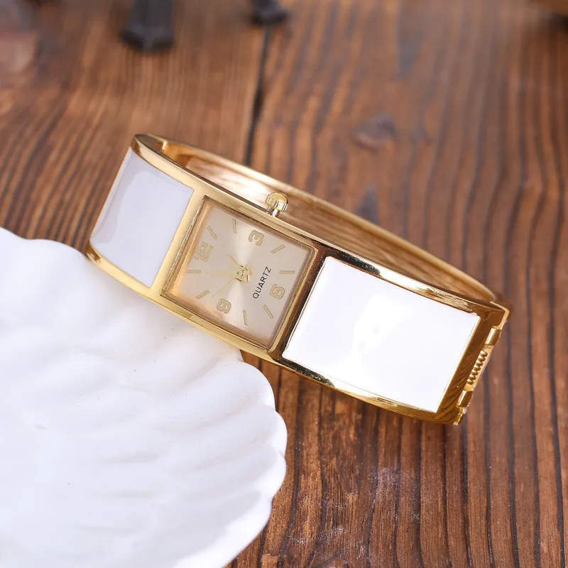 WA229 Luxury Gold Womens Bracelet Watches Ladies Dress Watches Quartz Wristwatches Jelly Colorful Relogio Feminino Square Clock
WA229 Luxury Gold Womens Bracelet Watches Ladies Dress Watches Quartz Wristwatches Jelly Colorful Relogio Feminino Square Clock
