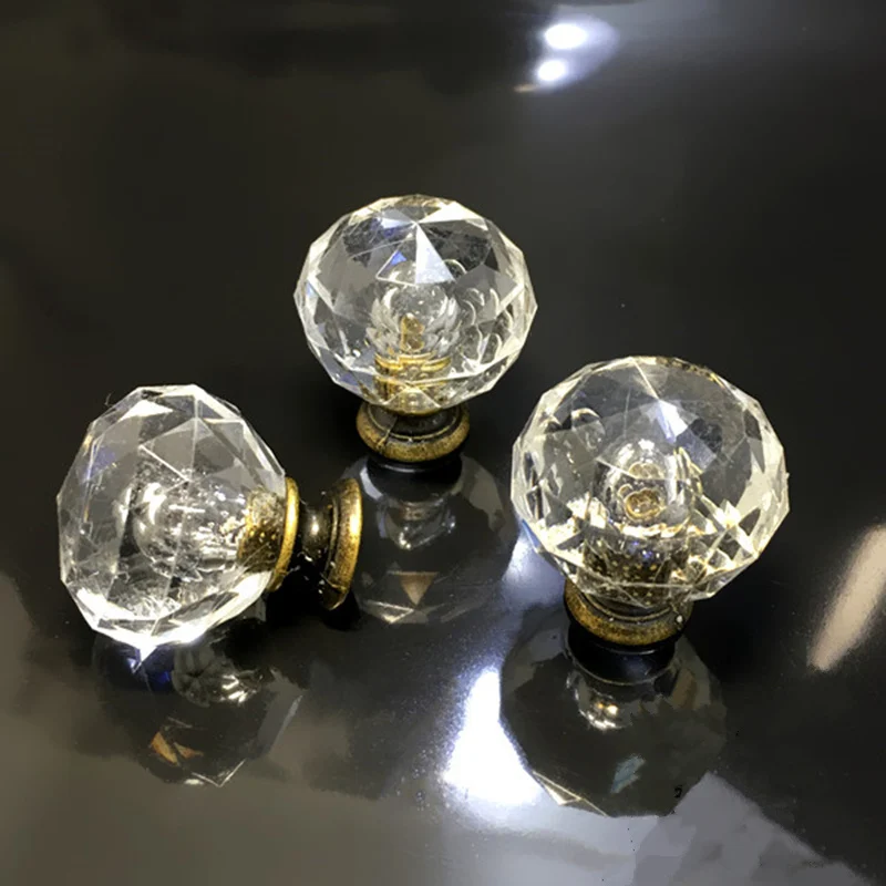 Hot selling 30mm Diamond Shape Crystal Glass cabinet knobs Pull Handle Kitchen Door Wardrobe Hardware,Free shipping.
Hot selling 30mm Diamond Shape Crystal Glass cabinet knobs Pull Handle Kitchen Door Wardrobe Hardware,Free shipping.
