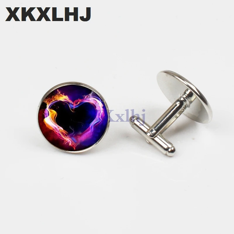 XKXLHJ New Burning Cuffs Heart-shaped Buttons Luminous Photos Fashion Men And Women Shirt Cuffs Quality Wholesale
XKXLHJ New Burning Cuffs Heart-shaped Buttons Luminous Photos Fashion Men And Women Shirt Cuffs Quality Wholesale