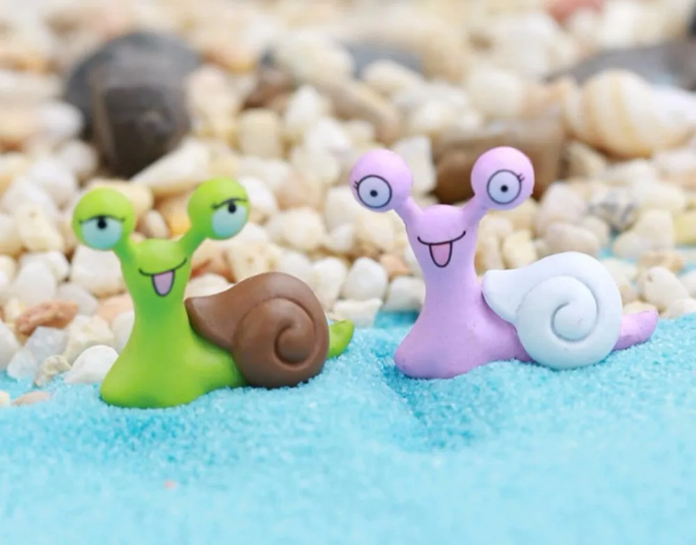 50pcs Mini Green/Purple Snails Garden Animals/Moss Terrarium Home Desktop Decor/Crafts/Bonsai/Doll House/Miniatures
50pcs Mini Green/Purple Snails Garden Animals/Moss Terrarium Home Desktop Decor/Crafts/Bonsai/Doll House/Miniatures