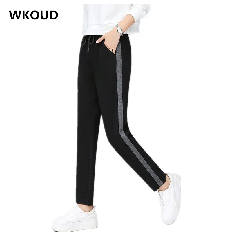 WKOUD Harem Pants Women Side Stripe Patchwork Drawstring Waist Loose Sweatpants Female Regular Trousers Summer Sport Pants P8692
WKOUD Harem Pants Women Side Stripe Patchwork Drawstring Waist Loose Sweatpants Female Regular Trousers Summer Sport Pants P8692