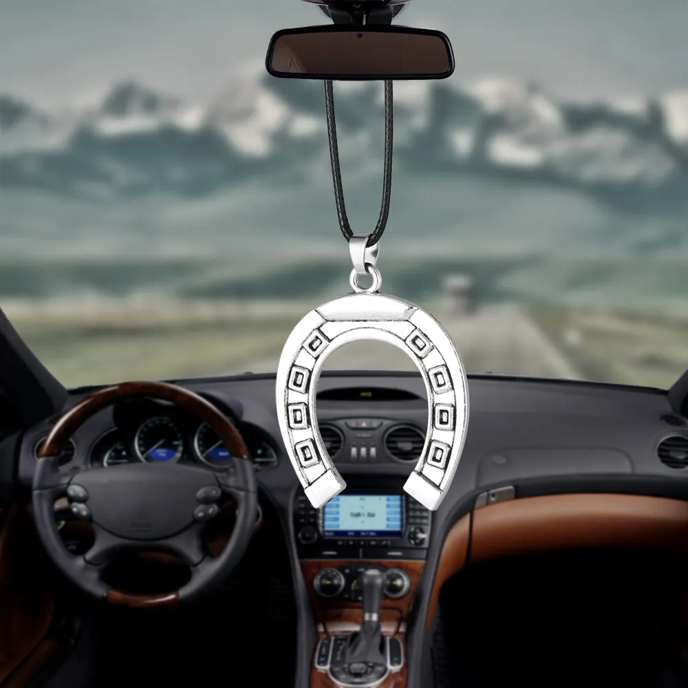Car Pendant Russia House Horseshoe Ornaments Interior Rearview Mirror Decoration Hanging Decor Lucky Family Gift Car Accessories
Car Pendant Russia House Horseshoe Ornaments Interior Rearview Mirror Decoration Hanging Decor Lucky Family Gift Car Accessories