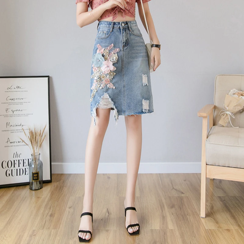 AIYANGA Women Blue Ripped Casual Denim Skirt 2019 Summer Bodycon Women Skirt Floral Embroidery Jeans Skirt High Waist Skirt
AIYANGA Women Blue Ripped Casual Denim Skirt 2019 Summer Bodycon Women Skirt Floral Embroidery Jeans Skirt High Waist Skirt