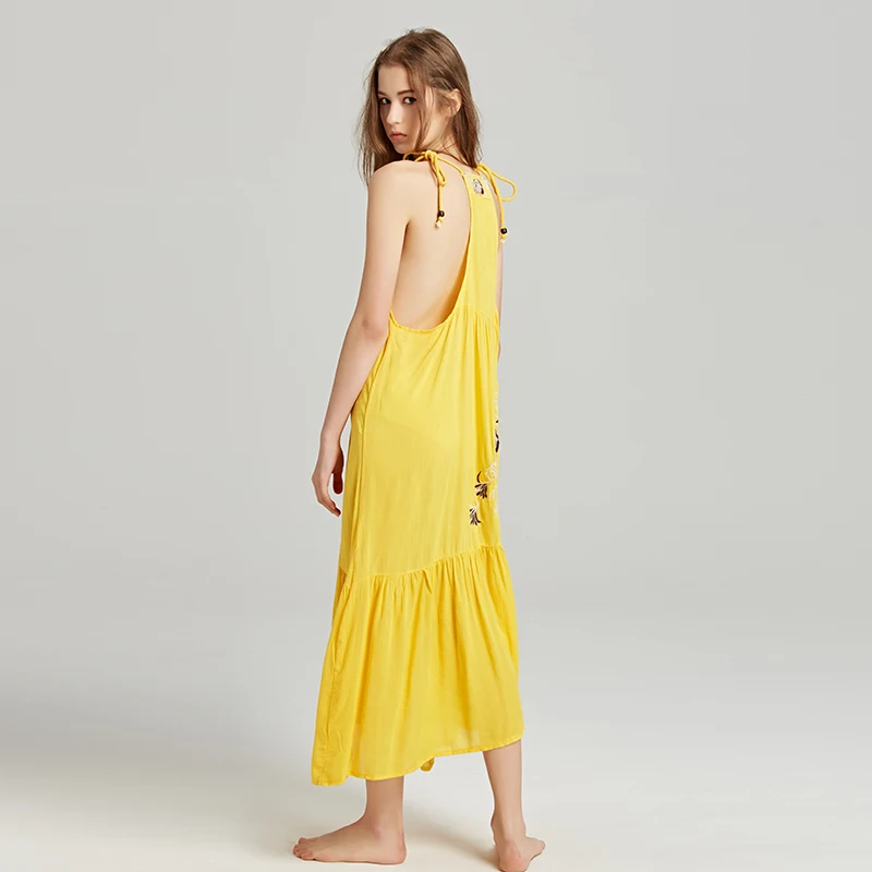 JSXDHK Sexy Green Spaghetti Strap Loose Boho Women Dress 2018 Summer Embroidery Floral Cotton Backless Long Maxi Holiday Dress
JSXDHK Sexy Green Spaghetti Strap Loose Boho Women Dress 2018 Summer Embroidery Floral Cotton Backless Long Maxi Holiday Dress