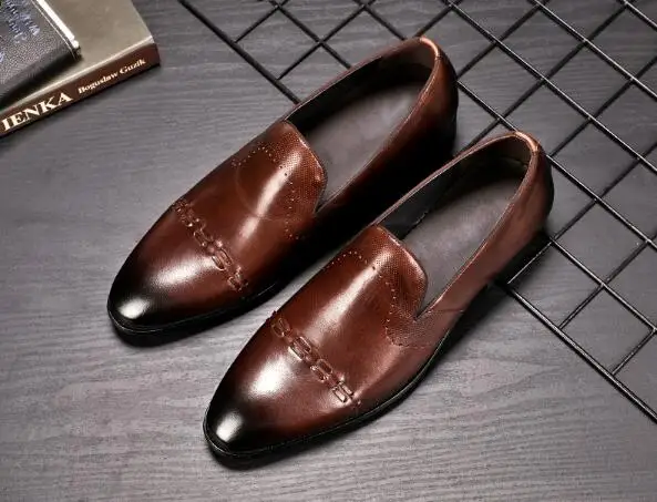 New men's dress business leather shoes slip-on leather retro carved mens oxford single shoes
New men's dress business leather shoes slip-on leather retro carved mens oxford single shoes