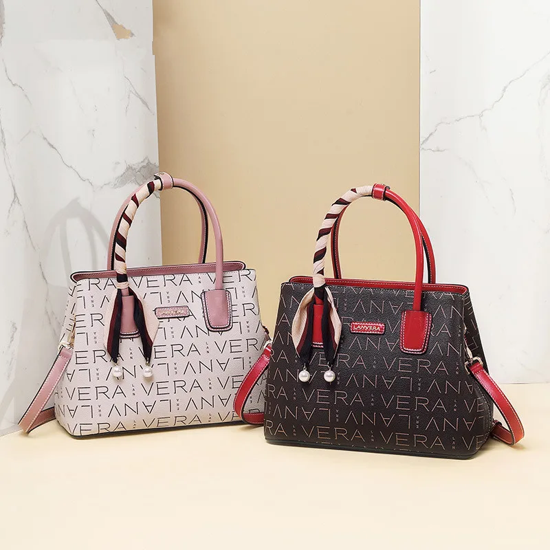 Bag female 2019 new brand fashion handbag leather slung shoulder bag trend female bag party party ladies handbag NB241
Bag female 2019 new brand fashion handbag leather slung shoulder bag trend female bag party party ladies handbag NB241