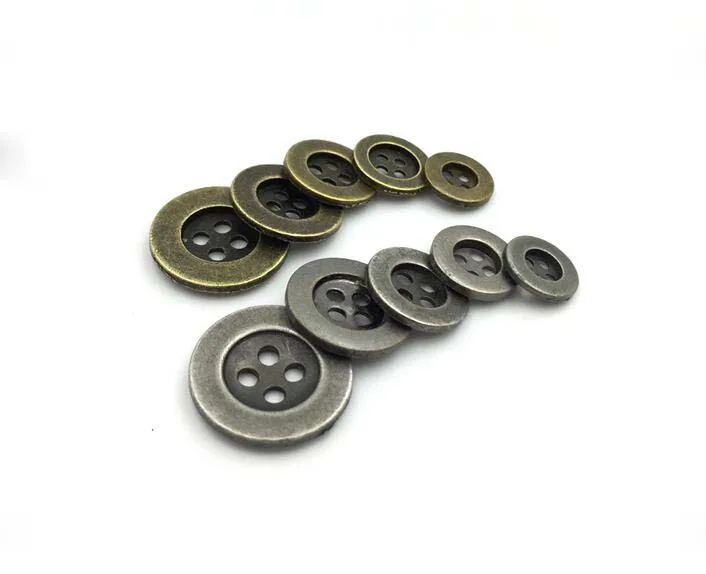 new Zinc metal alloy 10mm/11.5mm/12.5mm/15mm/18mm/20mm Sewing Button 50pcs Metal Buttons Round Antique silver&Bronze 4 Holes
new Zinc metal alloy 10mm/11.5mm/12.5mm/15mm/18mm/20mm Sewing Button 50pcs Metal Buttons Round Antique silver&Bronze 4 Holes