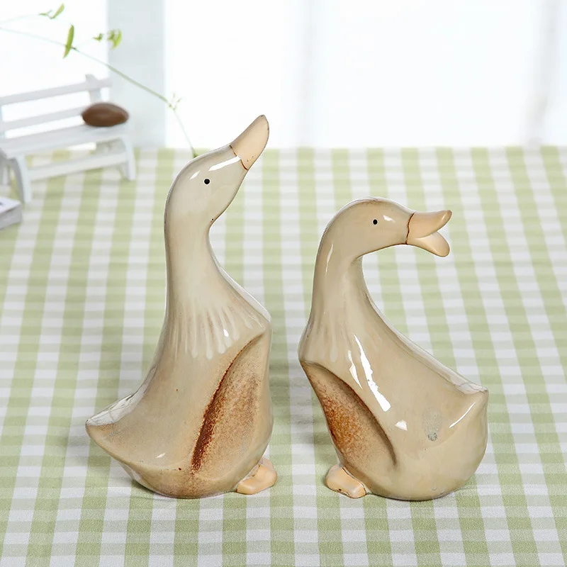 2 шт./компл. керамическая утка для влюбленных, домашний декор fambe Murdoch Duck, фигурки для домашнего декора, миниатюрные утки Drake
2 шт./компл. керамическая утка для влюбленных, домашний декор fambe Murdoch Duck, фигурки для домашнего декора, миниатюрные утки Drake