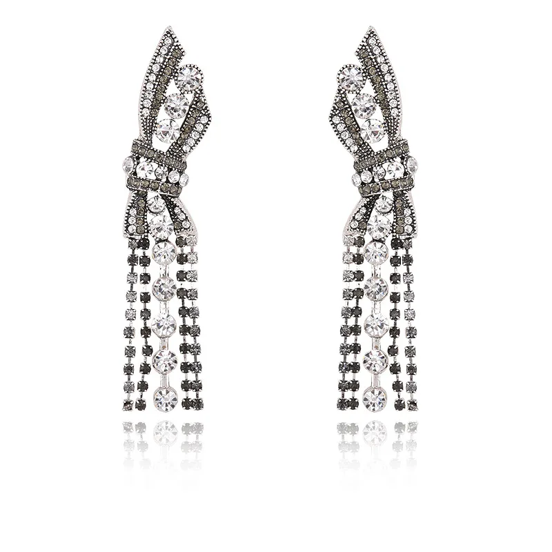 Luxury new cubic zircon bow knot long earrings metal tassel earrings exaggerated drop earrings wedding jewelry
Luxury new cubic zircon bow knot long earrings metal tassel earrings exaggerated drop earrings wedding jewelry
